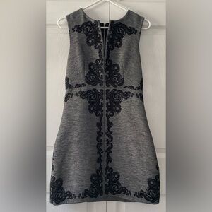 Diane von Furstenberg Yevette Baroque-Print Melange Dress. Size 4